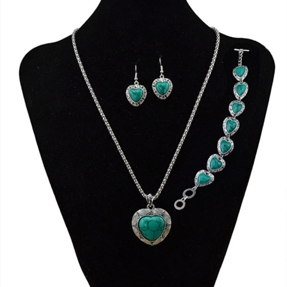 Antique Turquoise Heart Jewelry Set - Picture 2 of 6